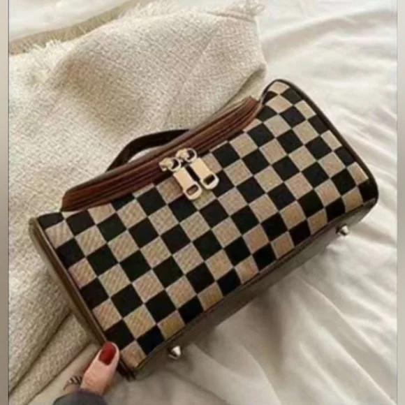 SALE! Brown Damier Checkerboard Cosmetic Toiletry Travel Luxury Leather Bag Case - Picture 4 of 10